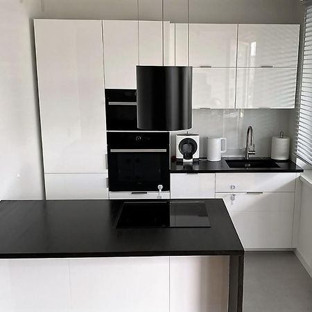 A Modern Apartment For 2 People 克拉科夫 外观 照片